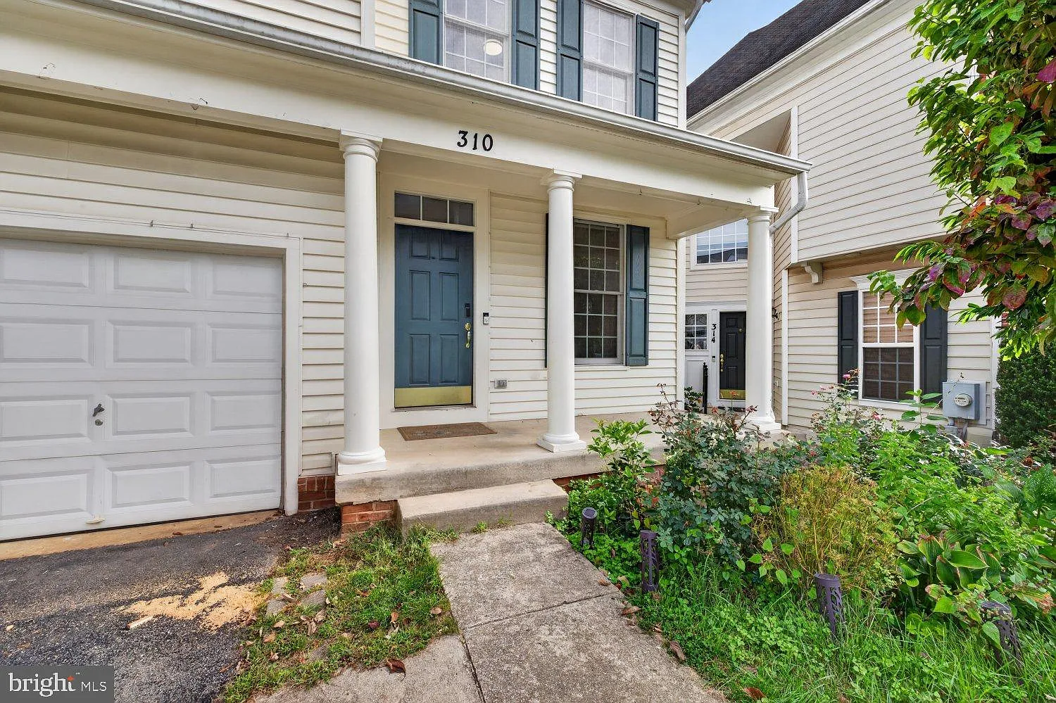 4 bed, 3.5 bath, 3000 sqft, $3,800 — Photo 3