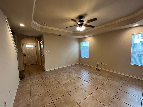 2nd image of 7030 Lakeview Dr Unit 101
