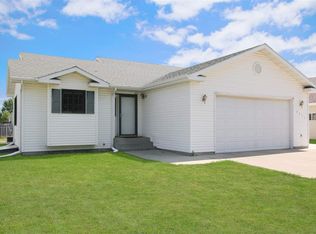 3317 2nd St SE, Minot, ND 58701