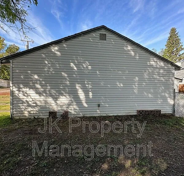 3512 4th Ave N — Photo 37