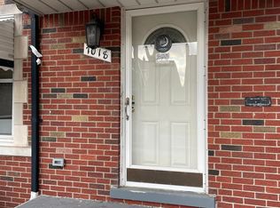 7018 Appoline St, Dearborn, MI 48126
