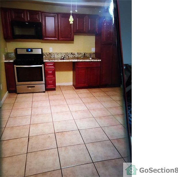 1st image of 5515 Blueridge St Front A