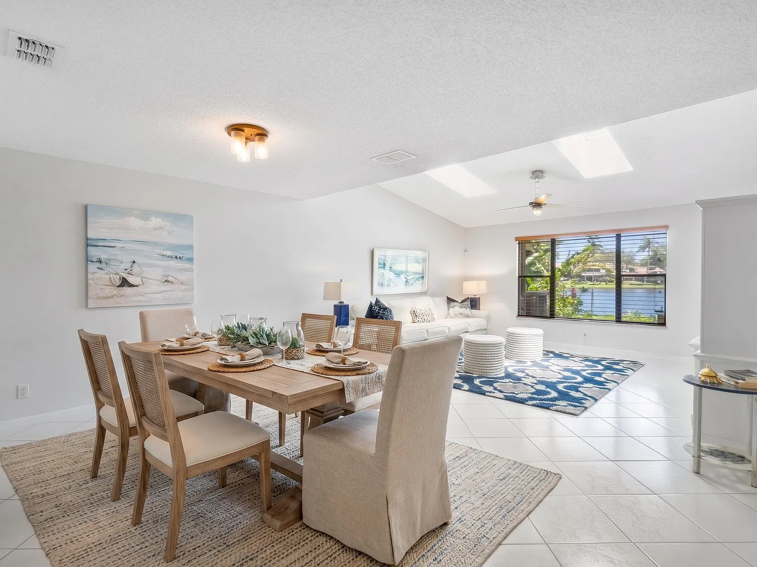 3 bed, 2.5 bath, 2290 sqft, $4,100 — Photo 3