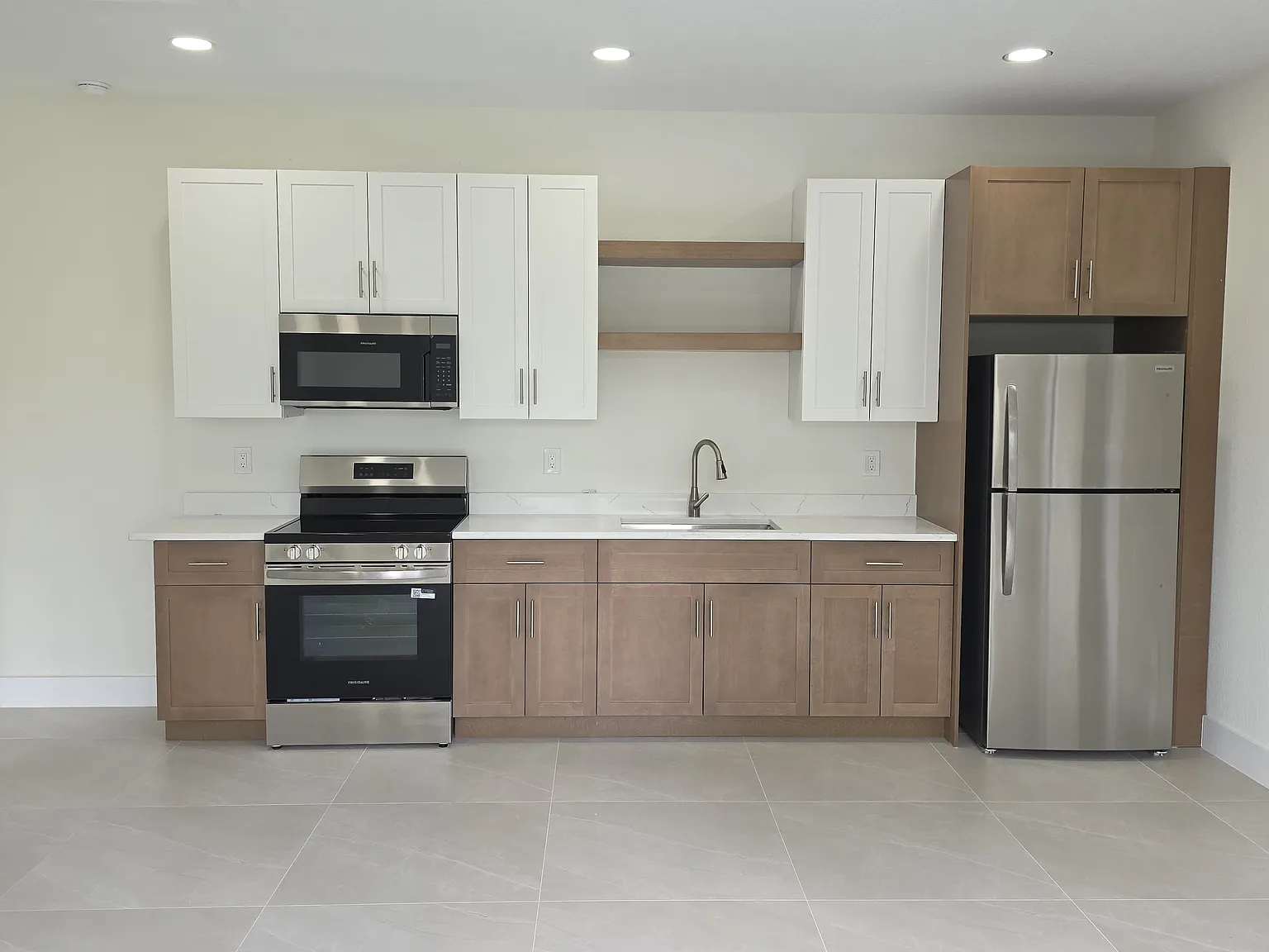 1018 Anaconda Ave S — Photo 1