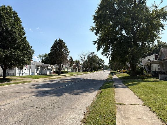 4th image of 2191 N Main St
