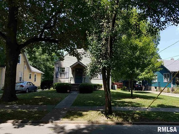 3rd image of 806 W Cherry St