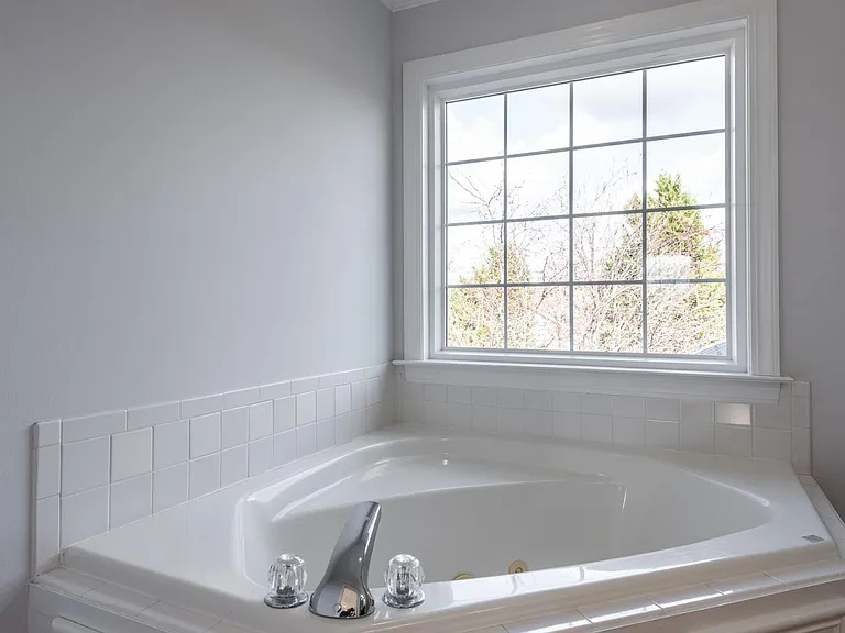 201 Pin Oak Ct — Photo 31