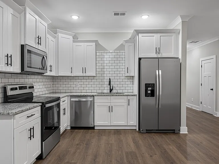 2624 S Main St #14 — Photo 15