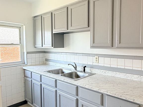 5th image of 620 Maple Dr APT B