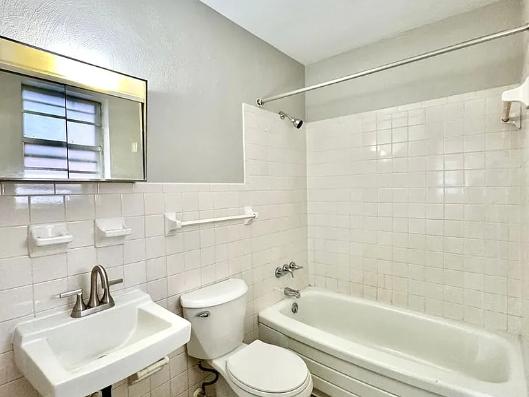 1274 Highland Ave (Dayton) — Photo 12