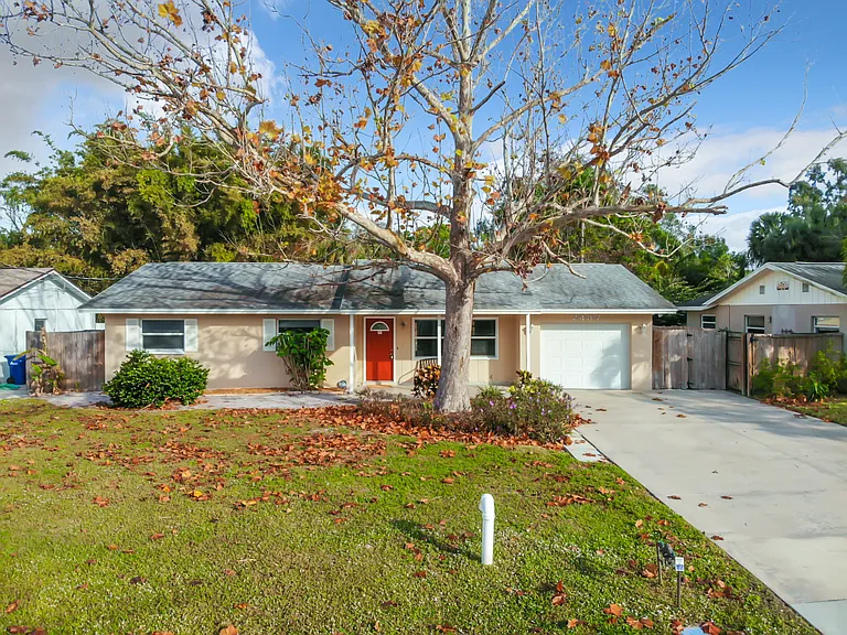 2437 Arapaho St — Photo 11