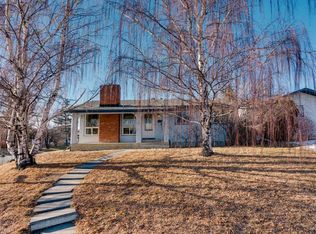 102 E Huntham Pl NE, Calgary, AB T2K 4Y6
