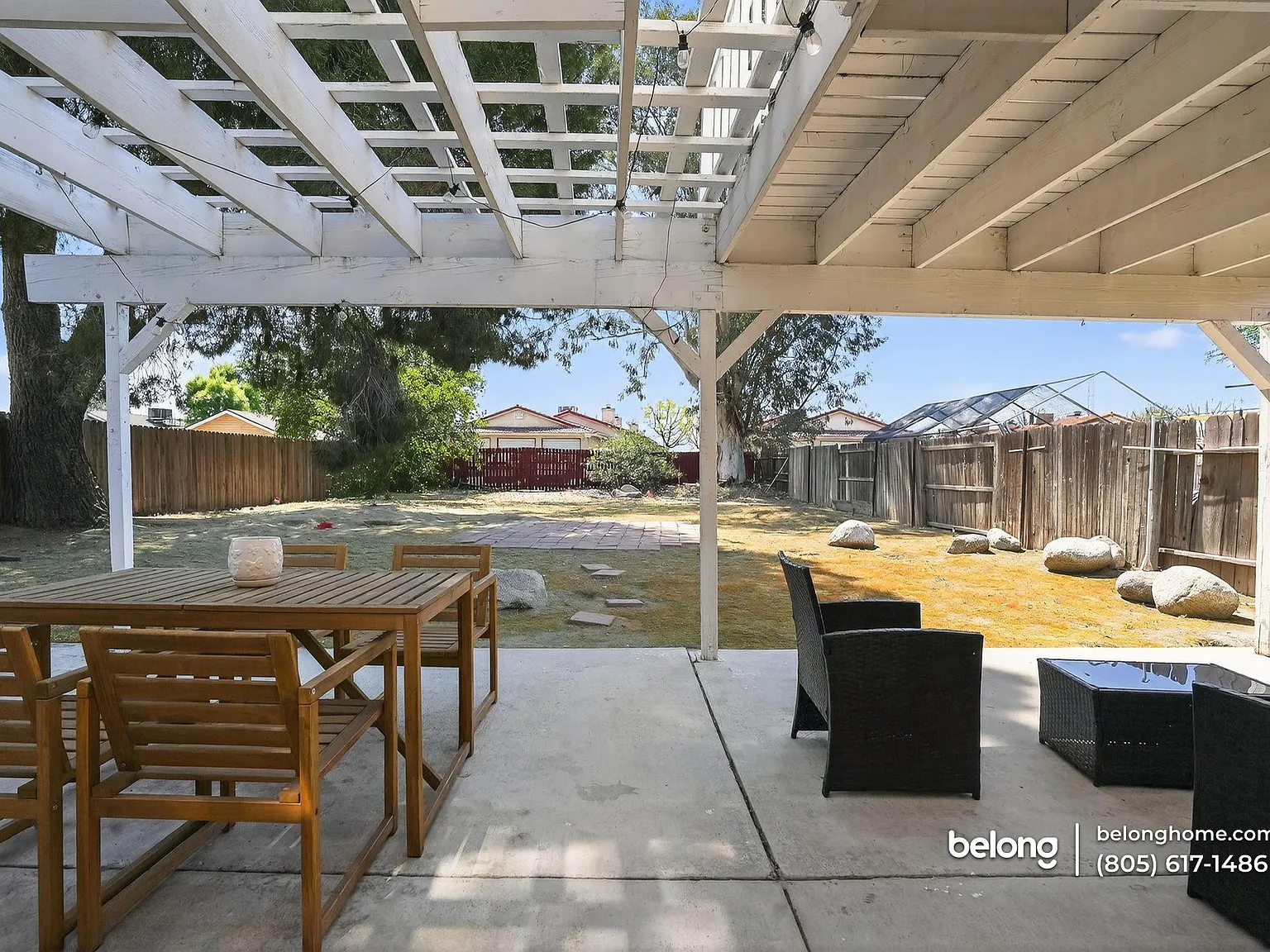 3 bed, 3.0 bath, 1385 sqft, $2,355 — Photo 2