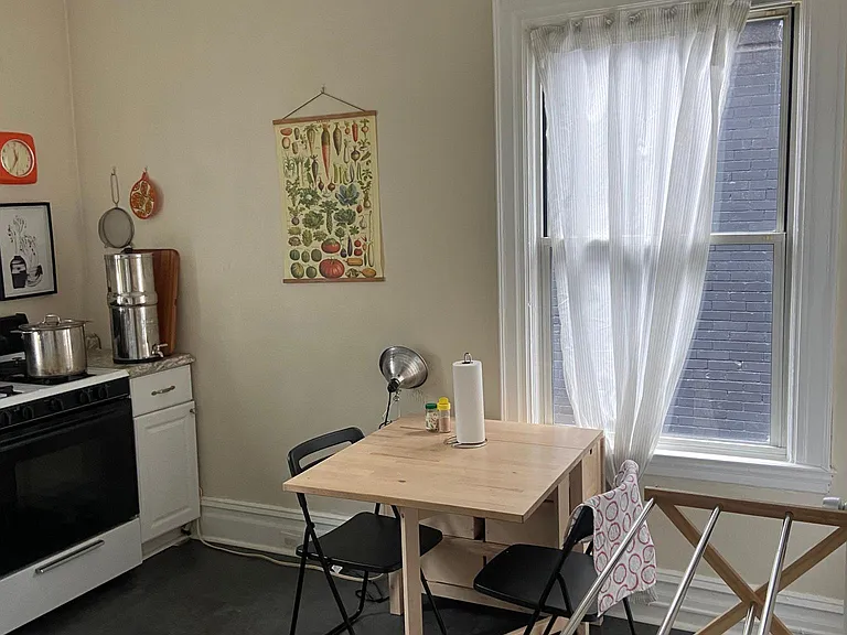 1125 N Euclid Ave — Photo 7