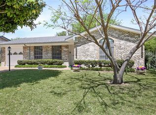 1729 Pine Knot Dr, Garland, TX 75044