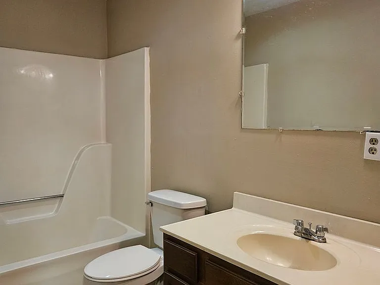 1322 Dale Dr — Photo 9