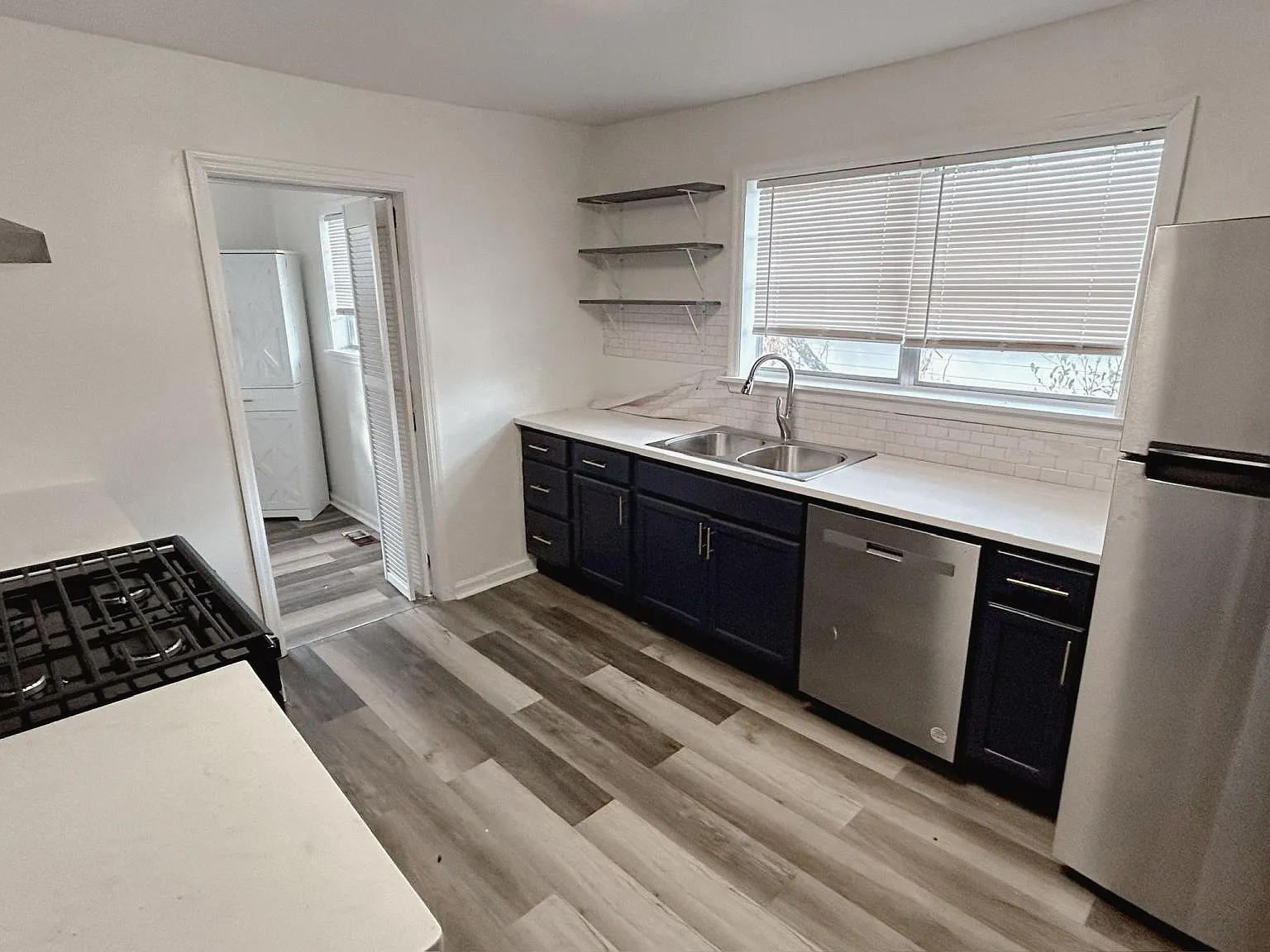 2 bed, 766 sqft, $1,050 — Photo 4
