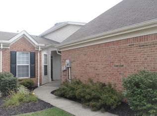 2007 Commons Circle Dr, Batavia, OH 45103