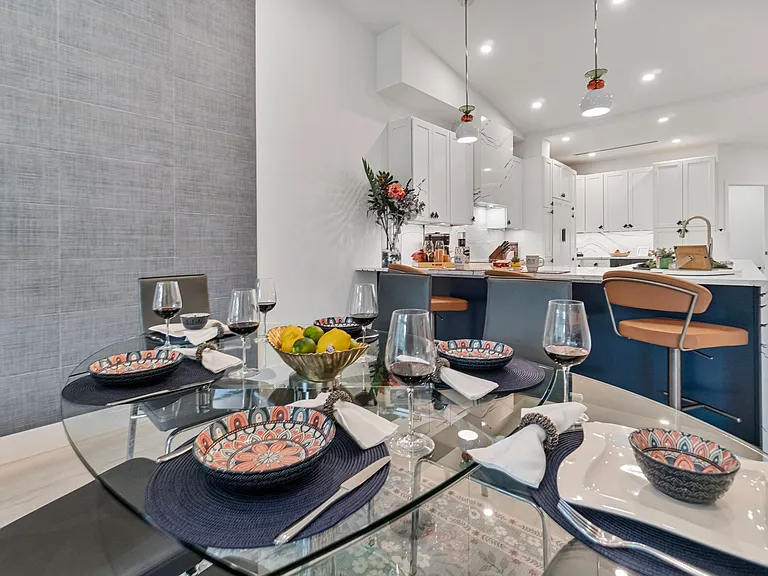 1310 Charleston Square Dr #202 — Photo 38