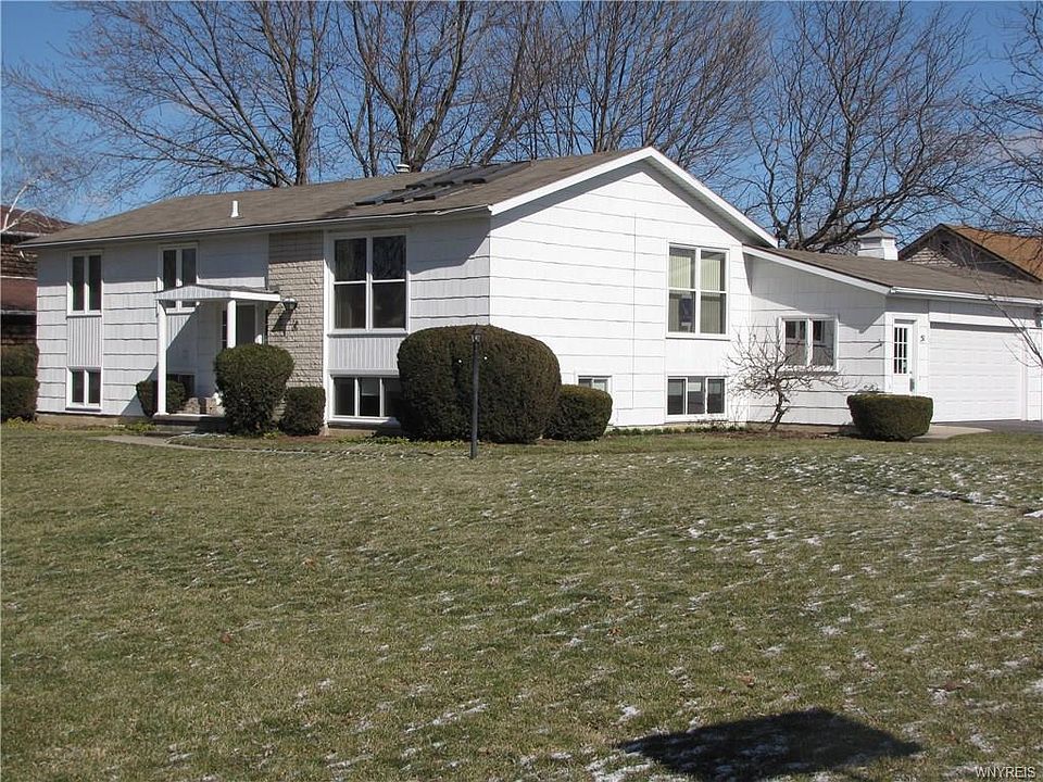 1st image of 51 International Ln