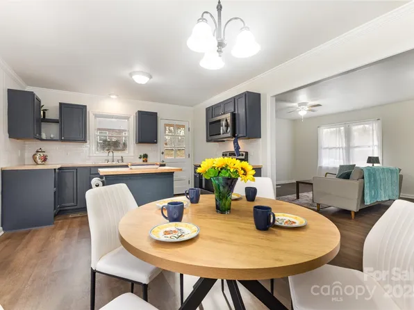 31 Southbrook Dr, York, SC 29745