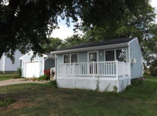 1124 Knott Ave, Muscatine, IA 52761