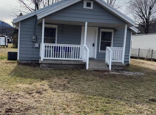 29 5th St, Waynesville, NC 28786