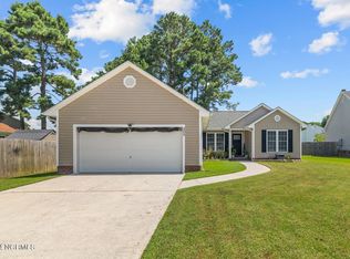 303 Softwood Ct, Jacksonville, NC 28540