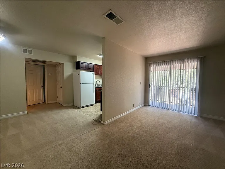 5350 River Glen Dr #298 — Photo 3