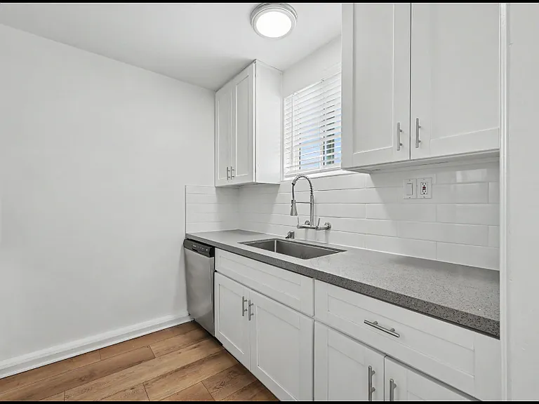 280 Ash Ave #1/2 — Photo 11