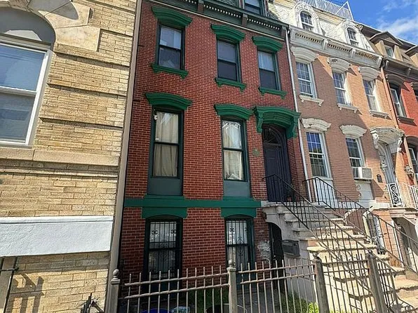 832 Grand St, Jersey City, NJ 07304
