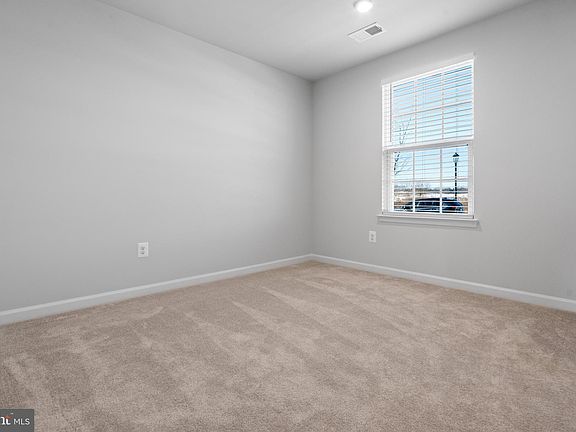 4th image of 7642 Hancock St
