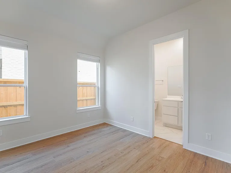 28156 Graywood Dr — Photo 17