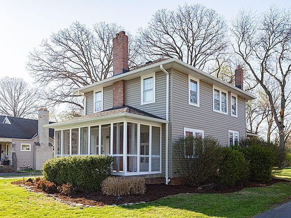 3rd image of 421 Glenmont Ave