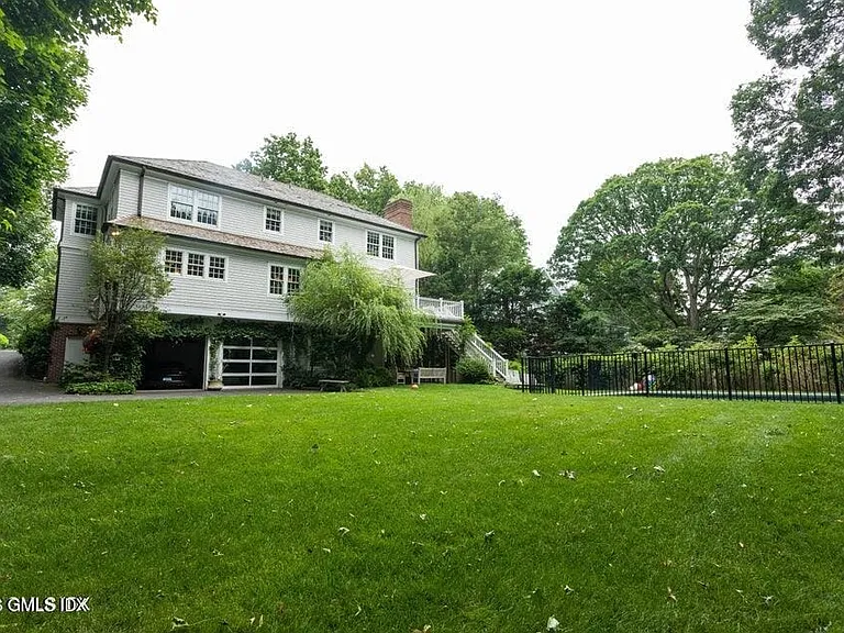 42 Breezemont Ave — Photo 3