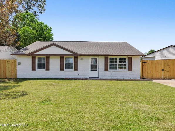 15509 Orleans Dr, Biloxi, MS 39532