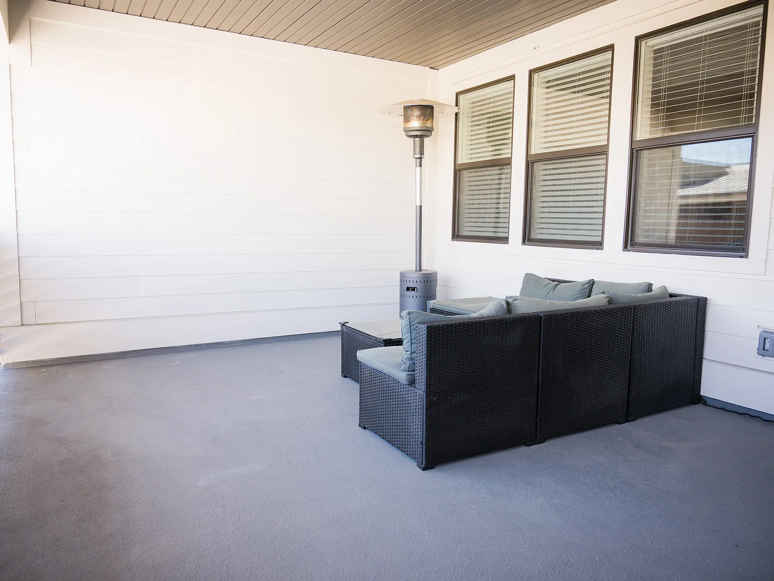 3 bed, 1718 sqft, $2,495 — Photo 4