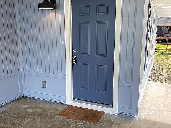 5th image of 115 W Forest Park Dr