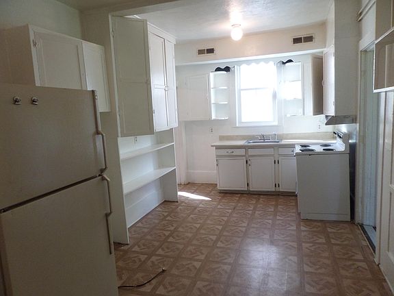 5th image of 317 Harrison Ave NW