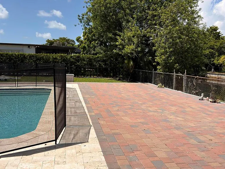 7500 SW 98th Ct — Photo 24