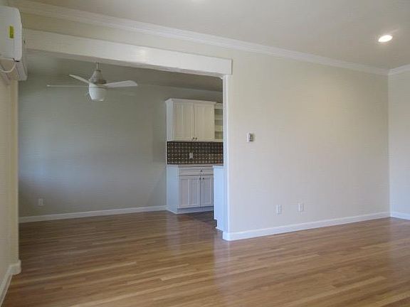 4th image of 828 N Martel Ave APT 5