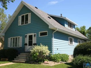 316 3rd St SW, Pipestone, MN 56164