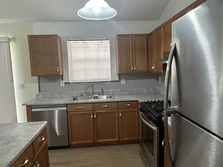 5538 Summer Ln #5538 — Photo 2