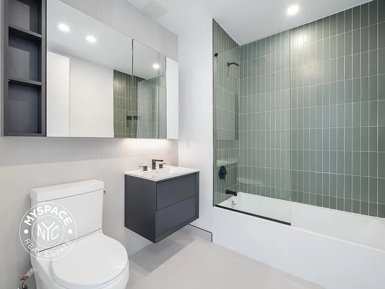 527 Grand Ave #105 — Photo 9