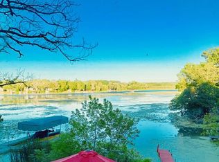 5407 Scenery Rd, Waterford, WI 53185