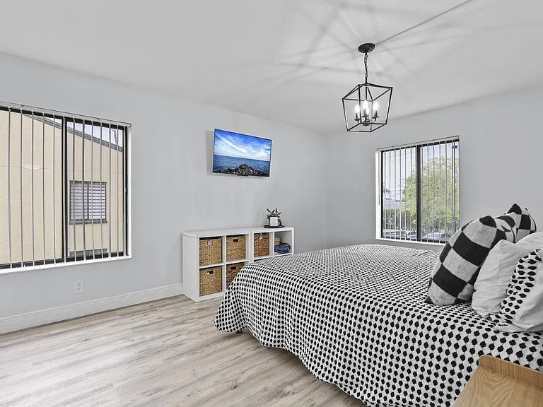 629 Sea Pine Way #D2 — Photo 17