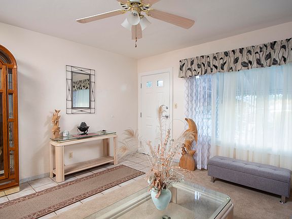 4th image of 1619 Venetian Dr
