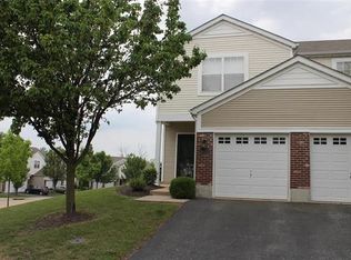 4852 Heritage Heights Cir, Hazelwood, MO 63042