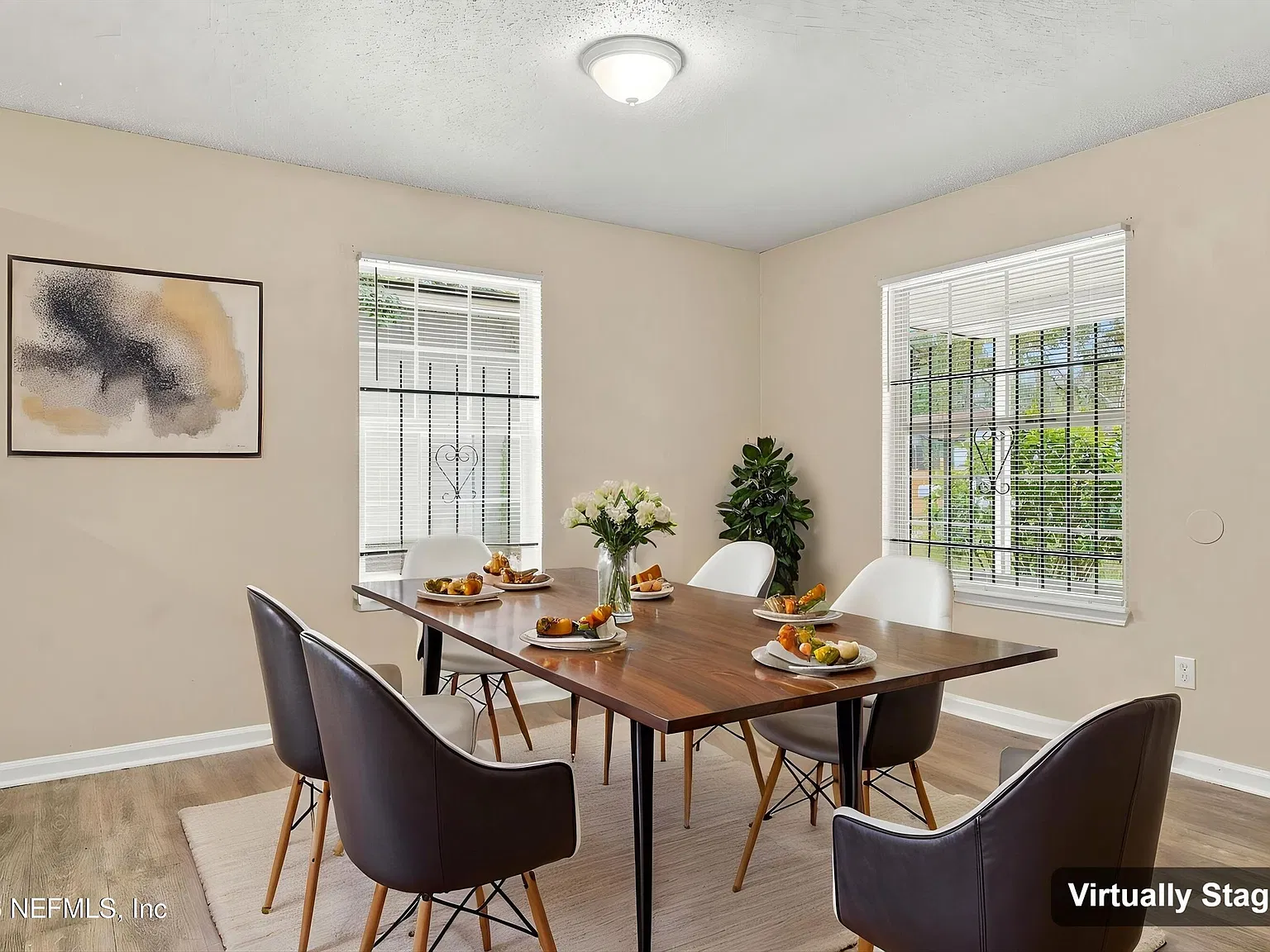 3 bed, 2.0 bath, 1075 sqft, $1,400 — Photo 4