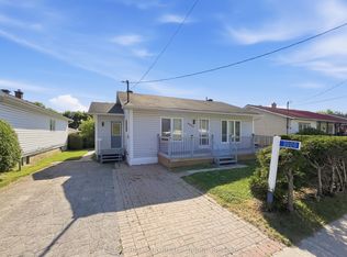 3900 Champlain St, Clarence Rockland, ON K0A 1E0